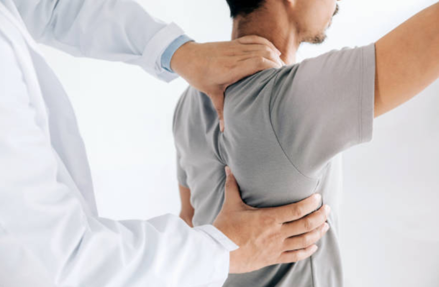  Spinal manipulation by a PT: A good idea?