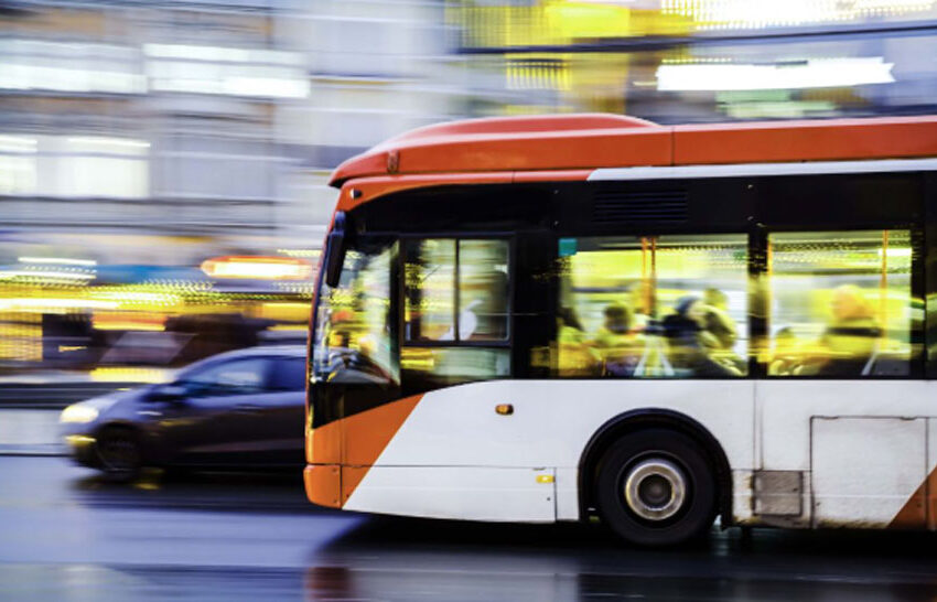Car Hire vs. Public Transport: Which is Better