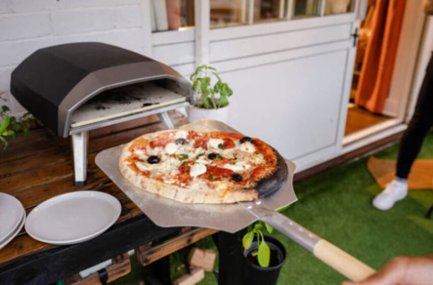 Pizza Oven vs. Traditional Oven: Which Is Better for Pizza?