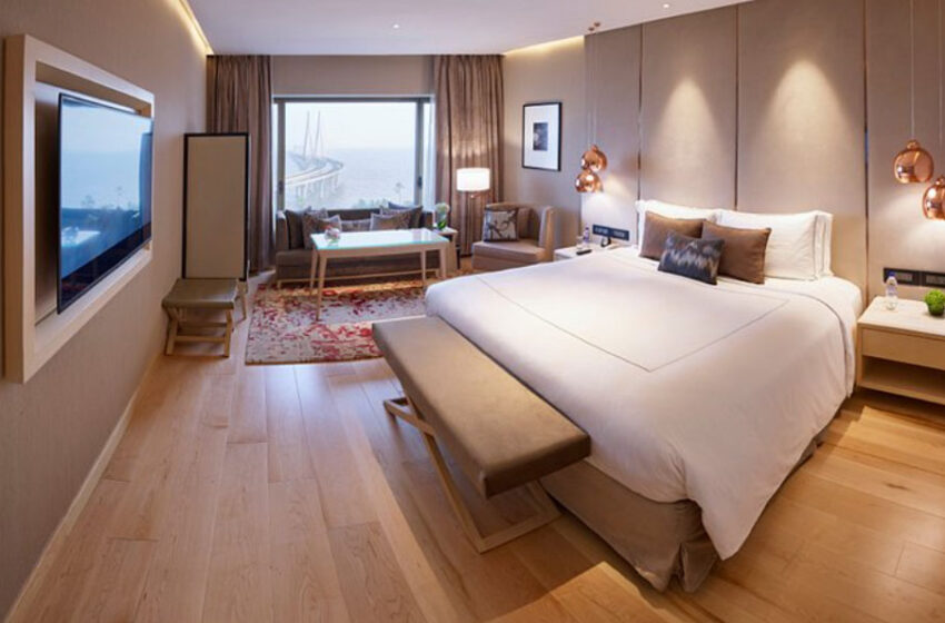  Why should you plan to book your room in the Taj Lands End?